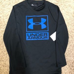 Under Armour black athletic logo top, Size 7